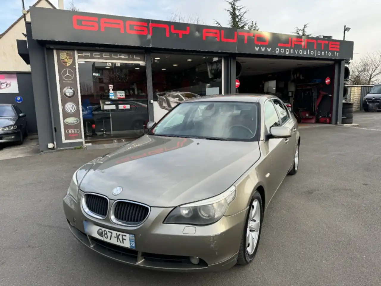 BMW 530(E60) 530D 218CH LUXE